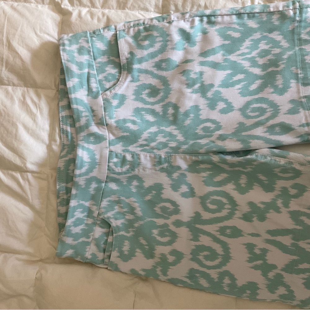 Golf shorts! Aqua and White Patterned shorts!